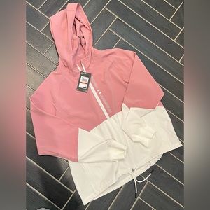Women’s Under Armour Woven Full Zip Jacket new with tags